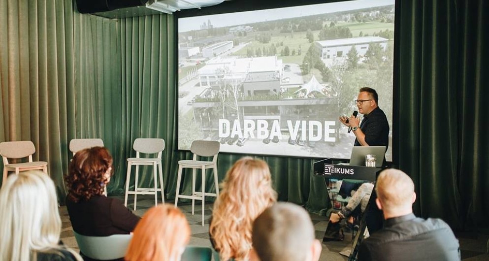 Happy people Teikums